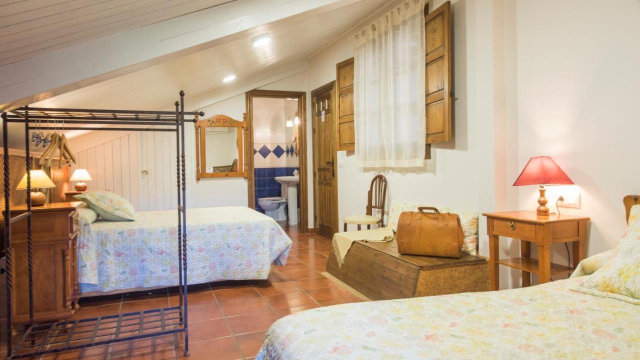 Los Laureles Casa Rural Urda Exterior photo